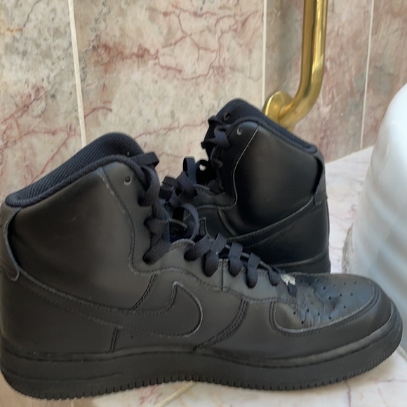 Nike all black Air Force 1's - Picture 4 of 5